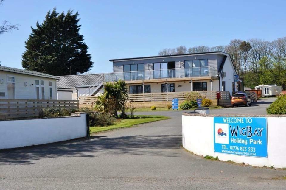 Oor Wee Hoose Hotell Leswalt Exteriör bild